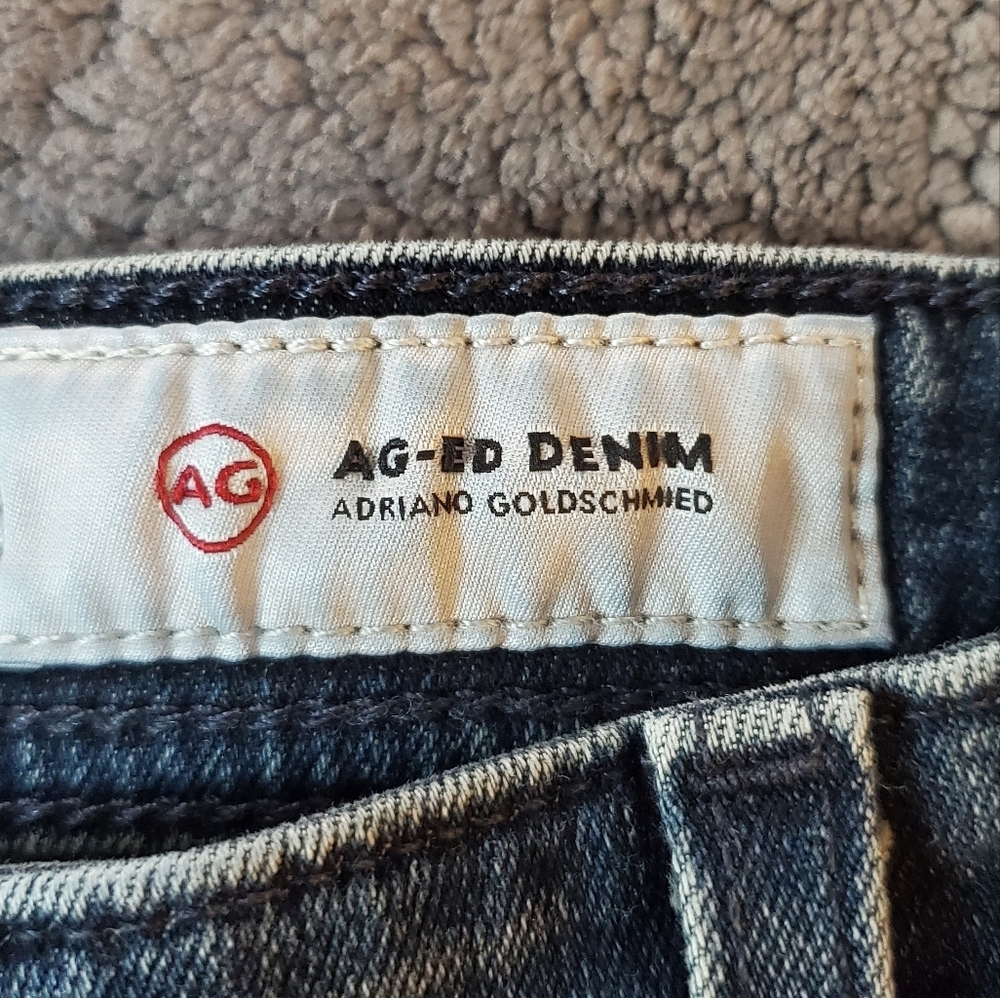 AG Everett Slim Straight Cloud Soft Denim Jeans - Picture 11 of 15